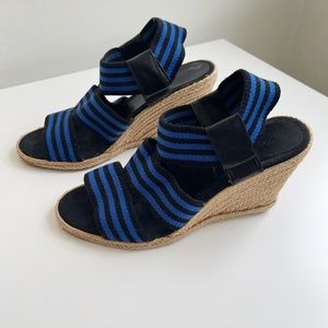 Tahari Blue Striped Wedges